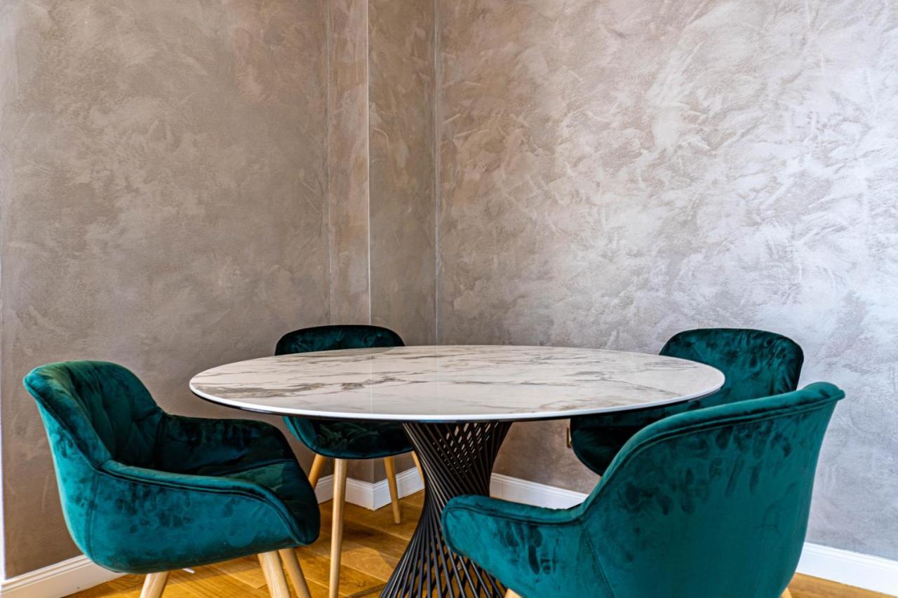 Rosso Aparthotel Μιχάλοβτσε Εξωτερικό φωτογραφία