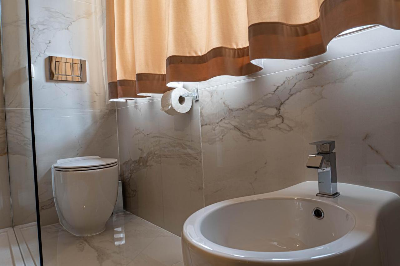 Rosso Aparthotel Μιχάλοβτσε Εξωτερικό φωτογραφία